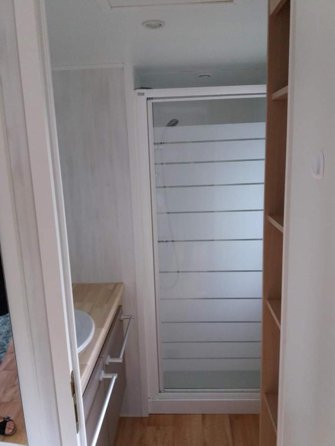 Luxueuze Stacaravan 4Pers Met Terras En Tuintje ברדנה מראה חיצוני תמונה