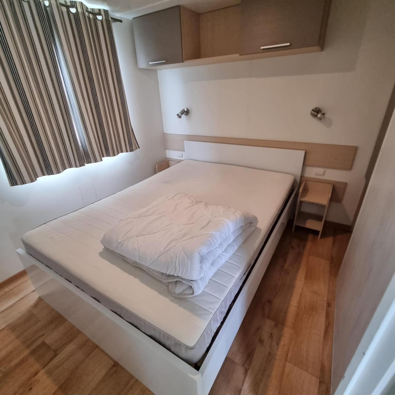 Luxueuze Stacaravan 4Pers Met Terras En Tuintje ברדנה מראה חיצוני תמונה